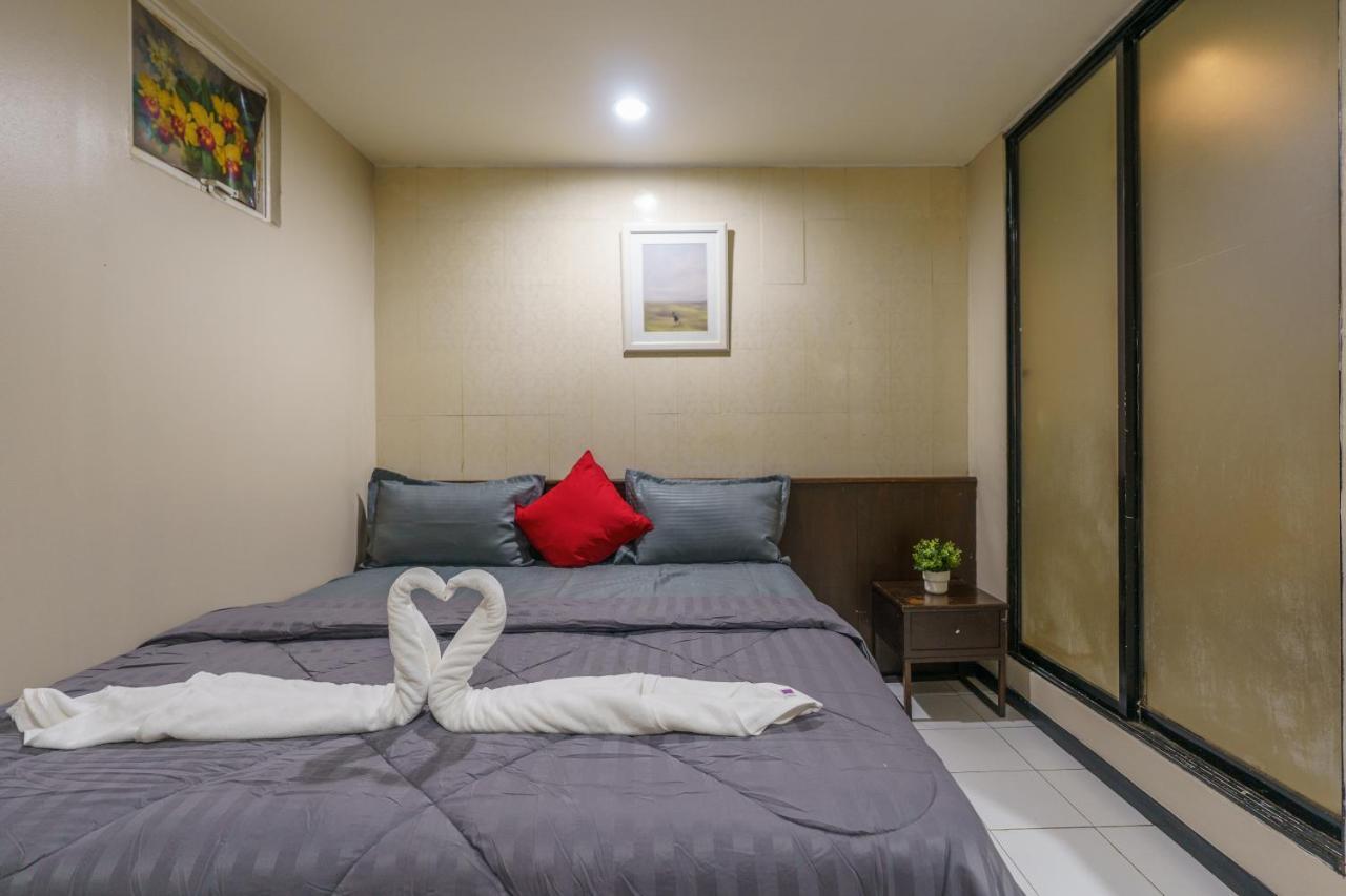 Cheqinn Bed Sukhumvit 4 Nana Plaza Банкок Екстериор снимка
