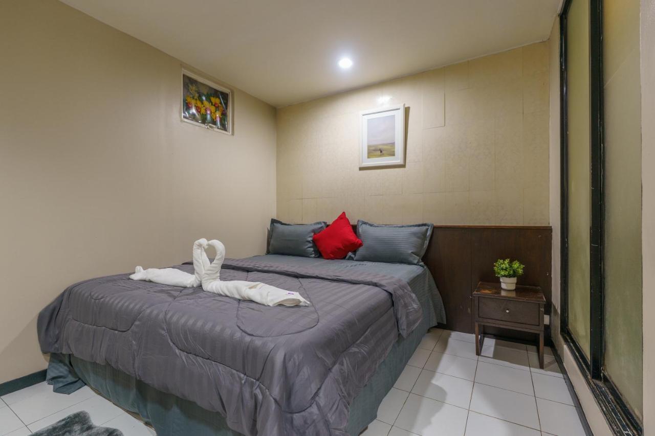 Cheqinn Bed Sukhumvit 4 Nana Plaza Банкок Екстериор снимка