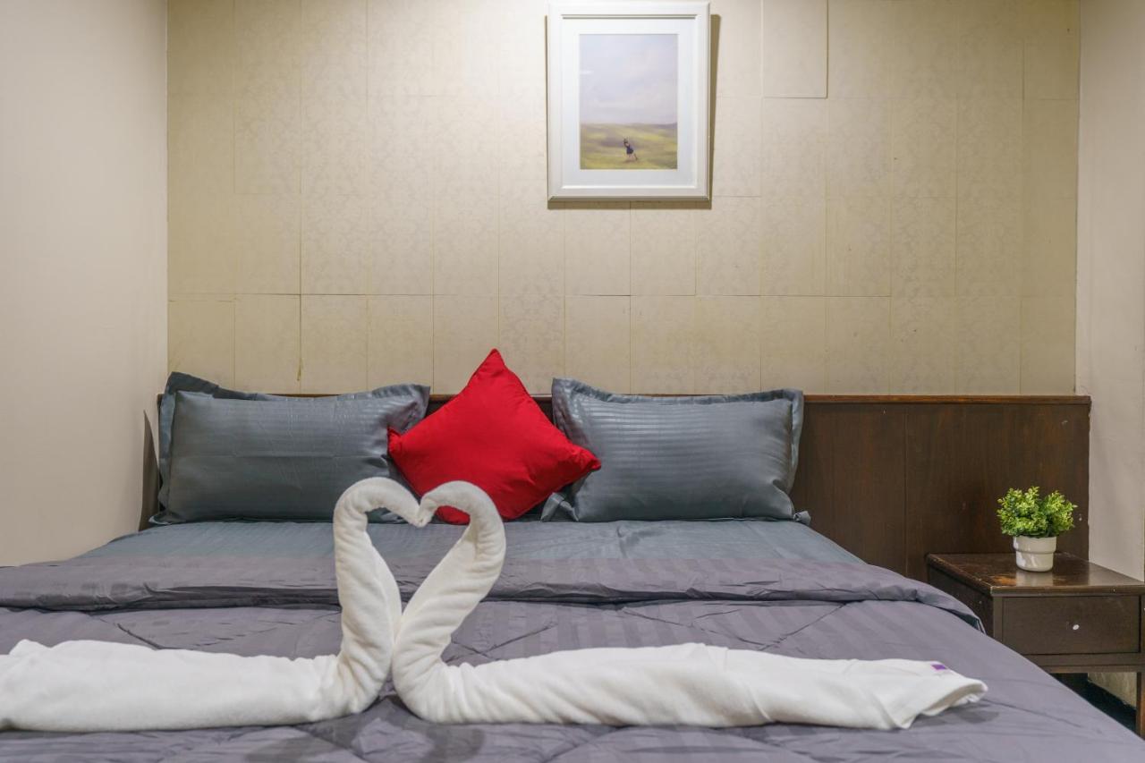 Cheqinn Bed Sukhumvit 4 Nana Plaza Банкок Екстериор снимка