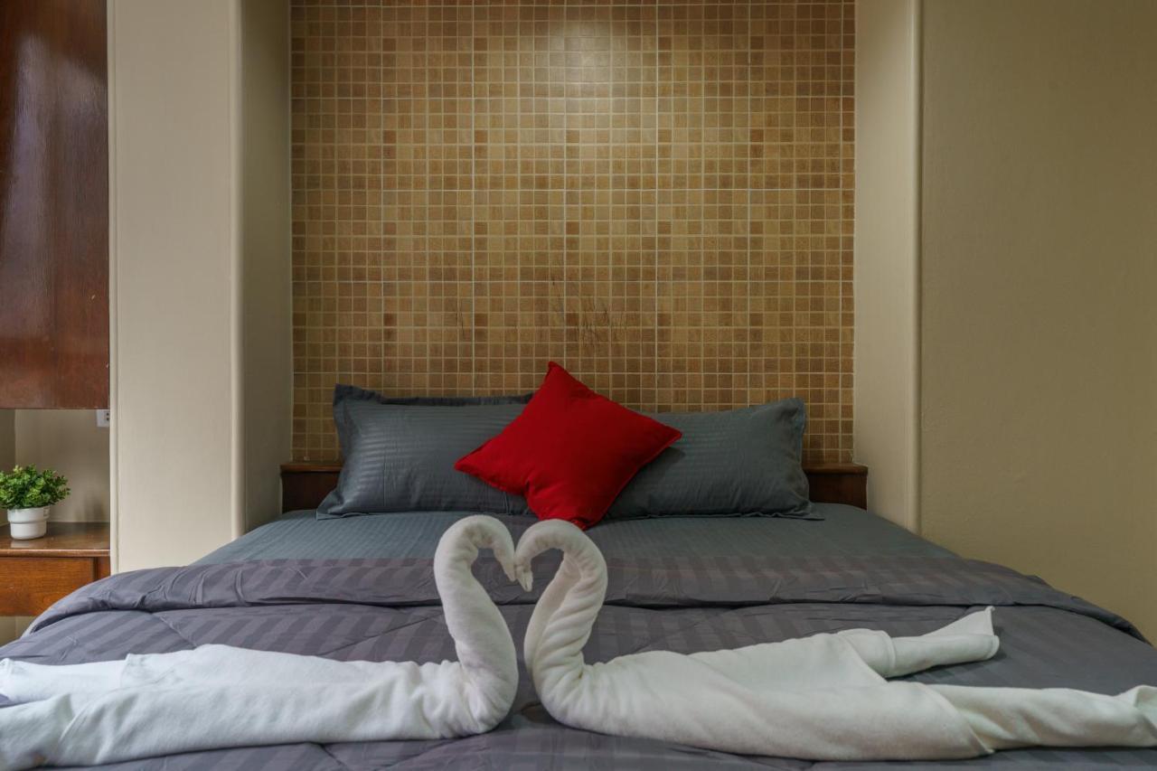 Cheqinn Bed Sukhumvit 4 Nana Plaza Банкок Екстериор снимка