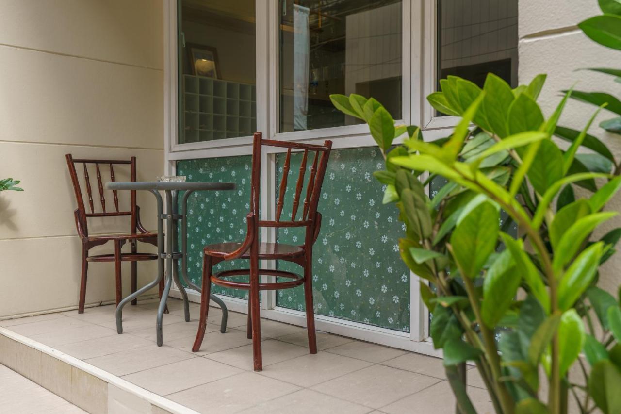 Cheqinn Bed Sukhumvit 4 Nana Plaza Банкок Екстериор снимка