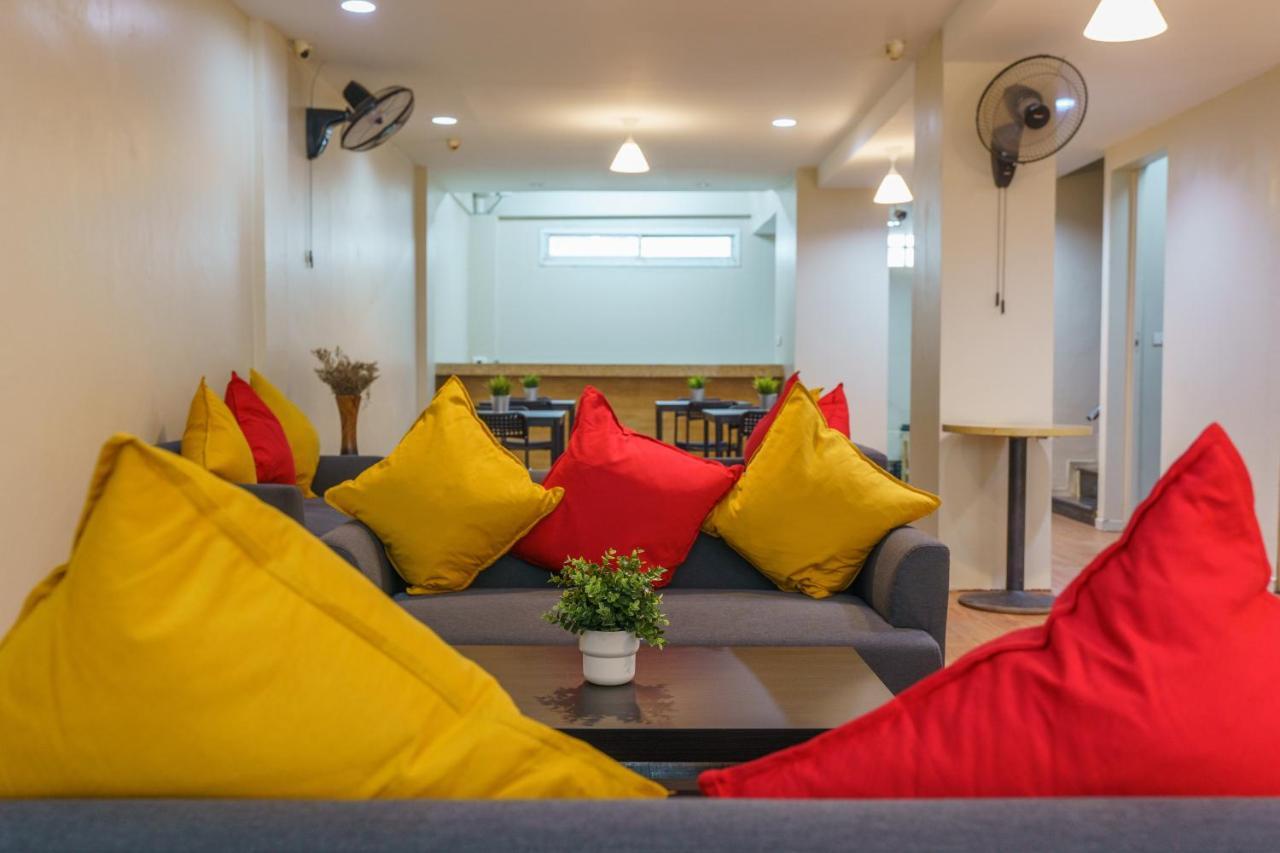 Cheqinn Bed Sukhumvit 4 Nana Plaza Банкок Екстериор снимка