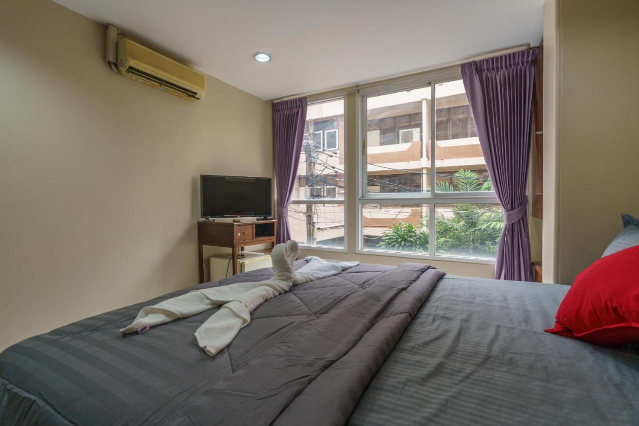 Cheqinn Bed Sukhumvit 4 Nana Plaza Банкок Екстериор снимка